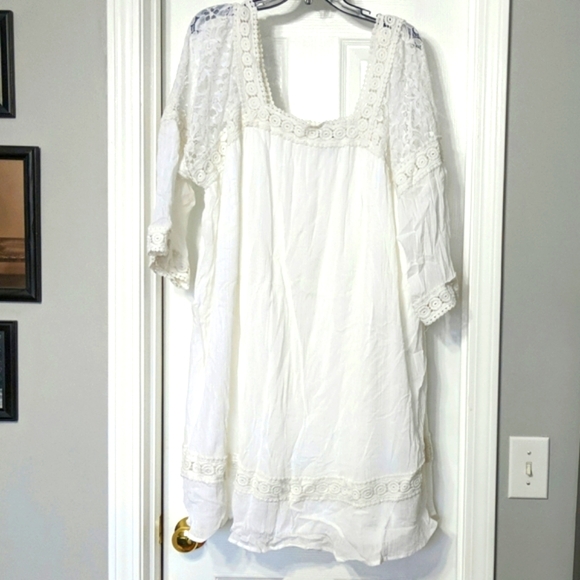 White Lace Dress - Picture 2 of 9